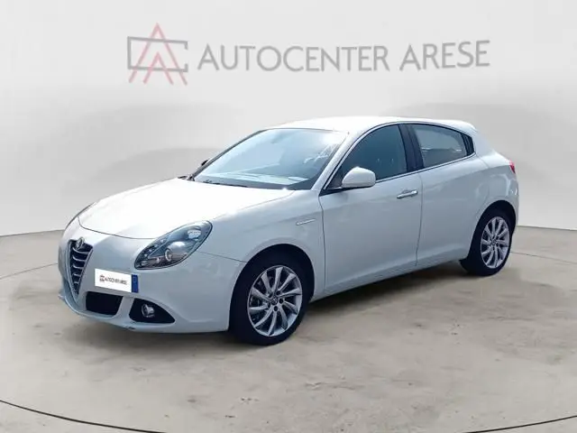 Photo 1 : Alfa Romeo Giulietta 2015 Diesel