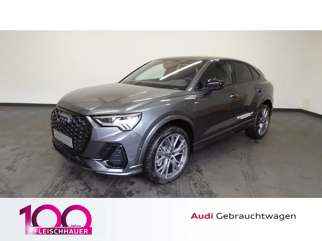 Photo 1 : Audi Q3 2023 Hybride