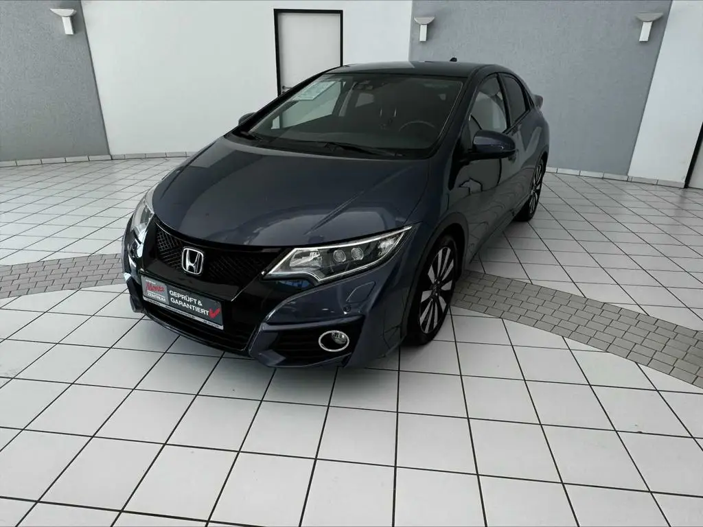 Photo 1 : Honda Civic 2016 Essence