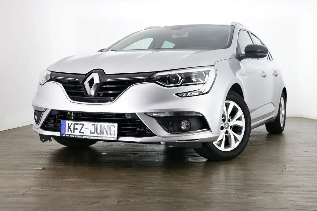 Photo 1 : Renault Megane 2018 Essence