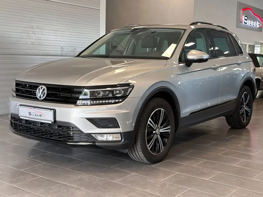 Photo 1 : Volkswagen Tiguan 2016 Petrol