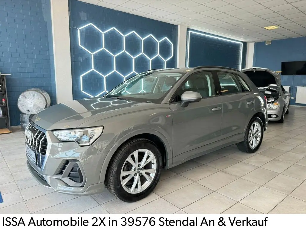 Photo 1 : Audi Q3 2019 Diesel