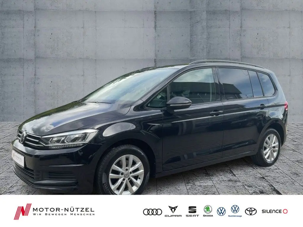 Photo 1 : Volkswagen Touran 2019 Essence