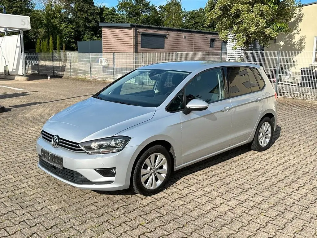 Photo 1 : Volkswagen Golf 2016 Petrol