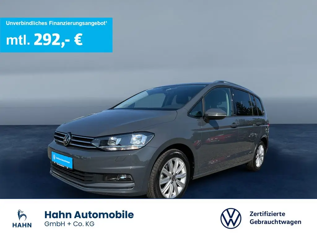 Photo 1 : Volkswagen Touran 2023 Essence