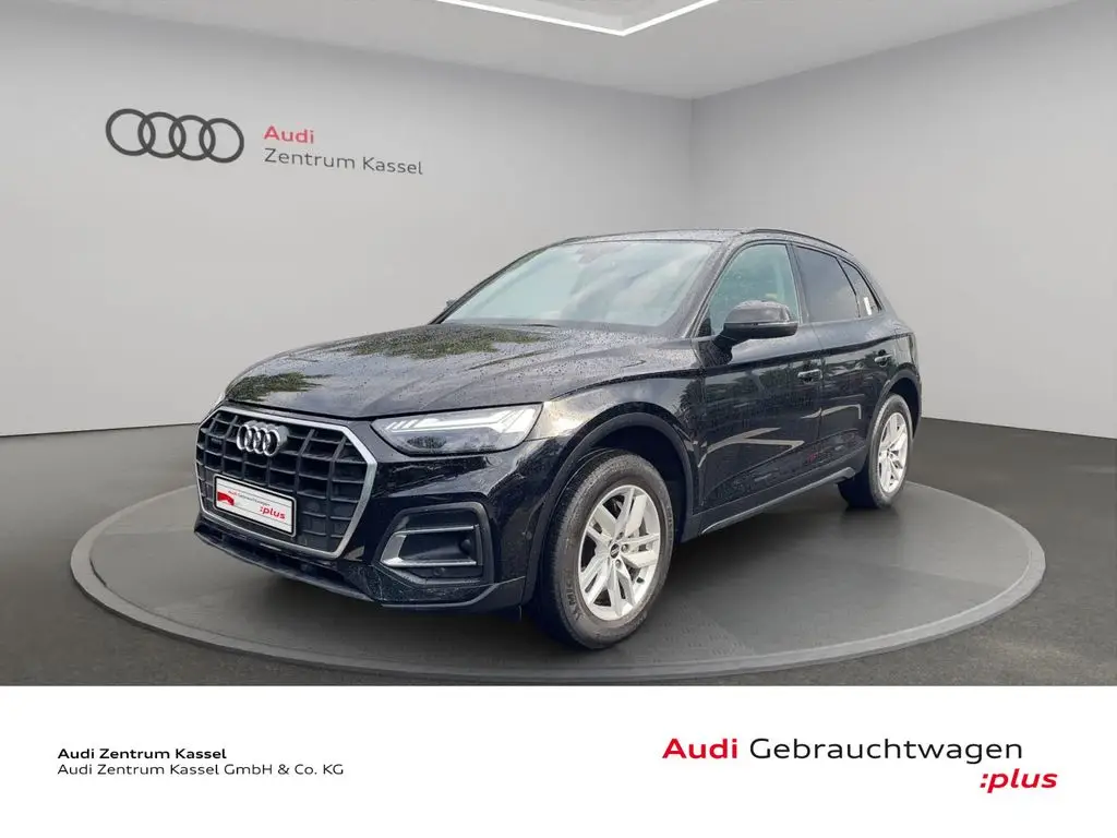 Photo 1 : Audi Q5 2021 Hybrid