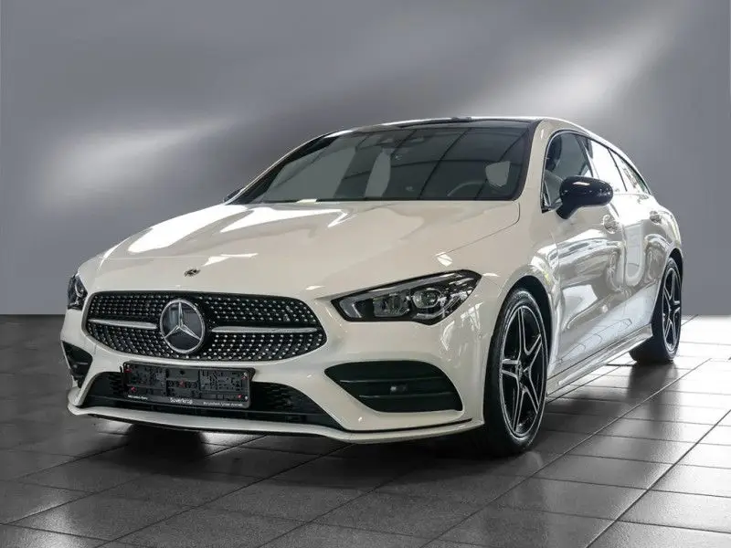 Photo 1 : Mercedes-benz Classe Cla 2023 Petrol