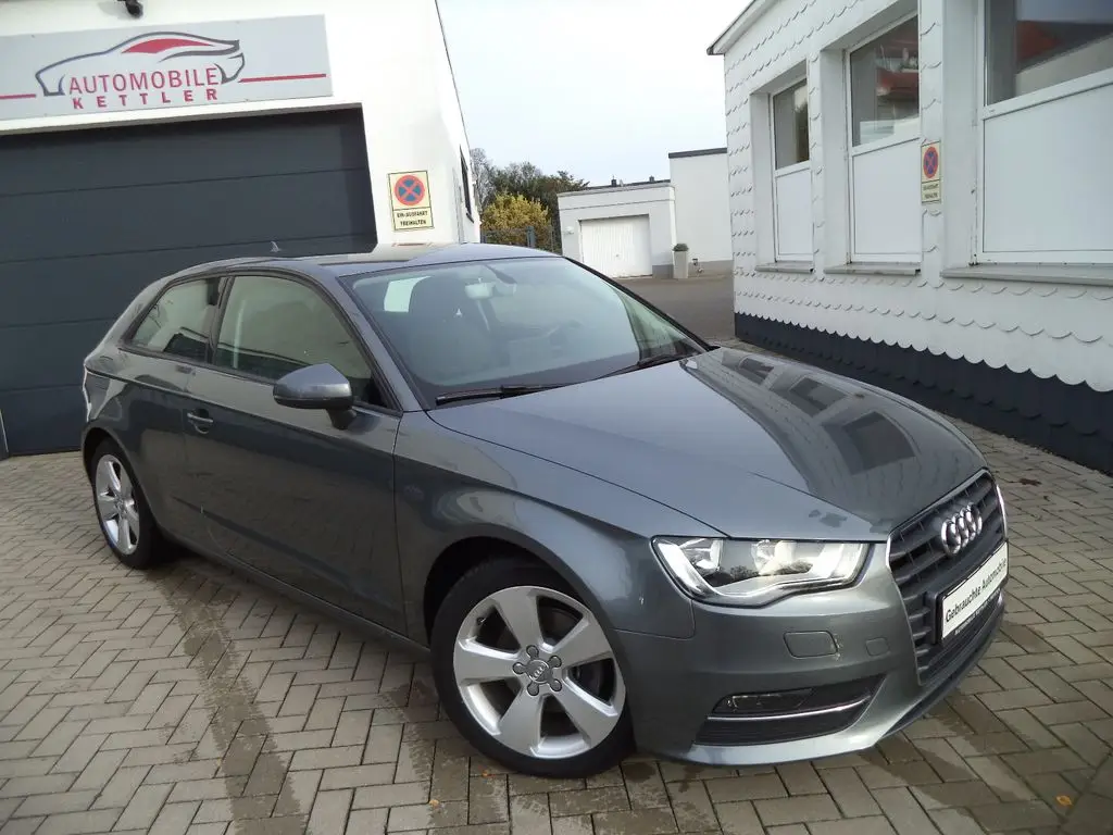 Photo 1 : Audi A3 2015 Petrol