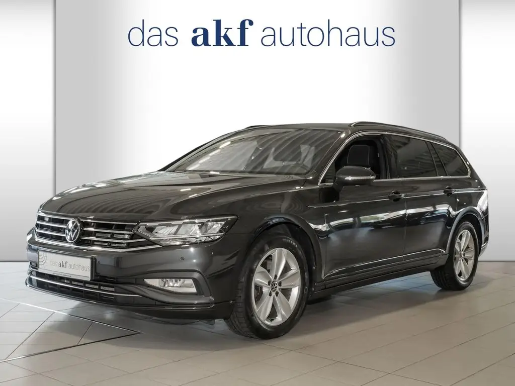 Photo 1 : Volkswagen Passat 2023 Diesel