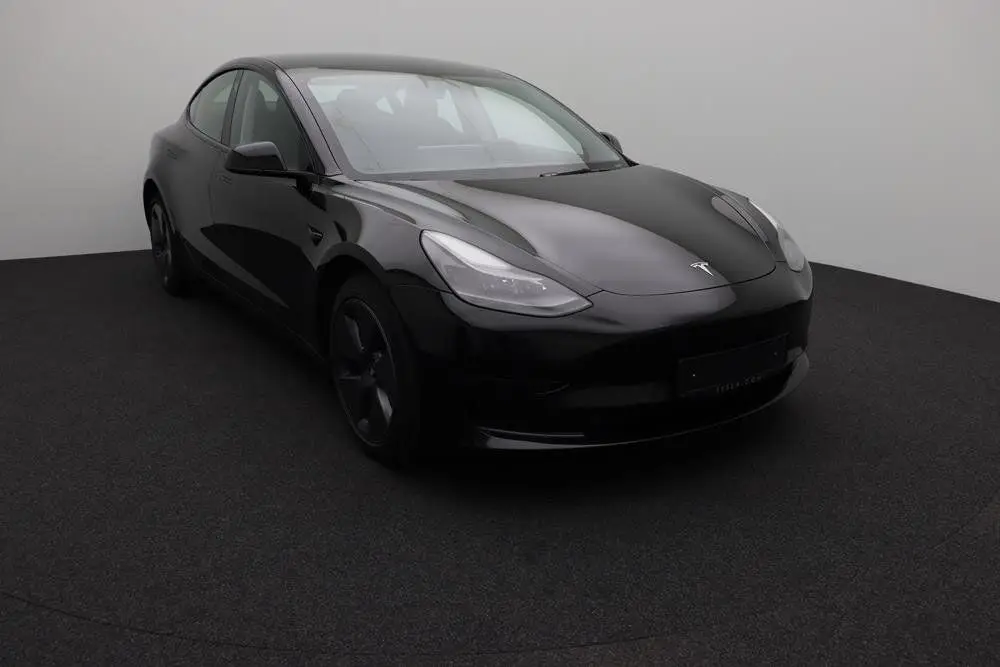 Photo 1 : Tesla Model 3 2021 Non renseigné