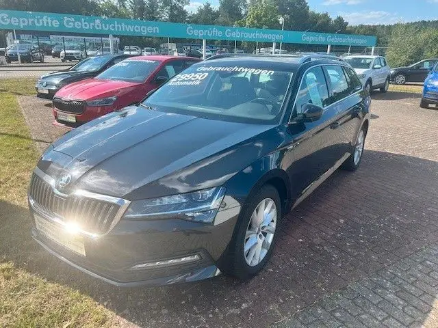 Photo 1 : Skoda Superb 2022 Essence