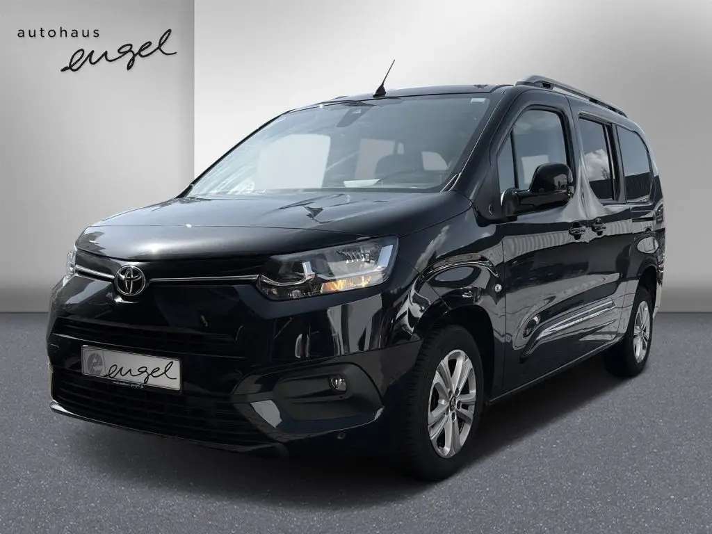 Photo 1 : Toyota Proace 2020 Essence