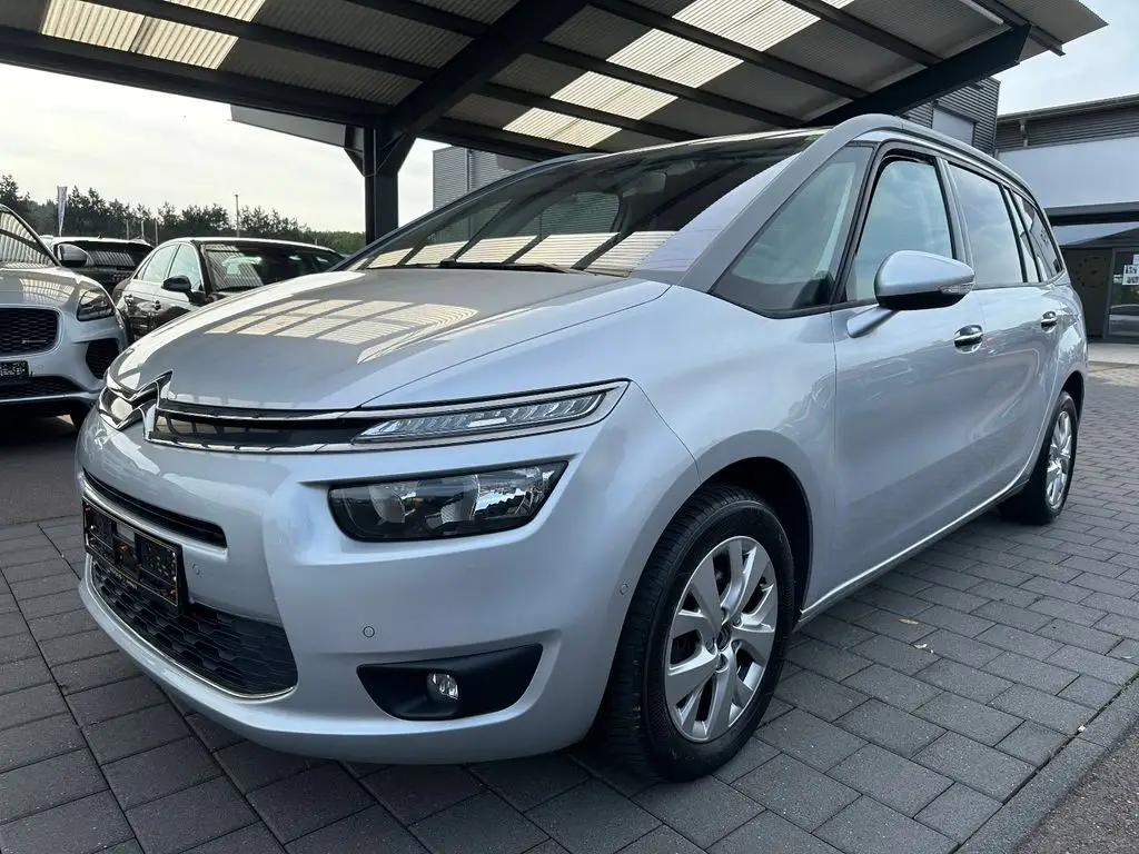 Photo 1 : Citroen C4 2014 Petrol