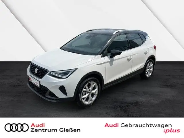 Photo 1 : Seat Arona 2024 Petrol