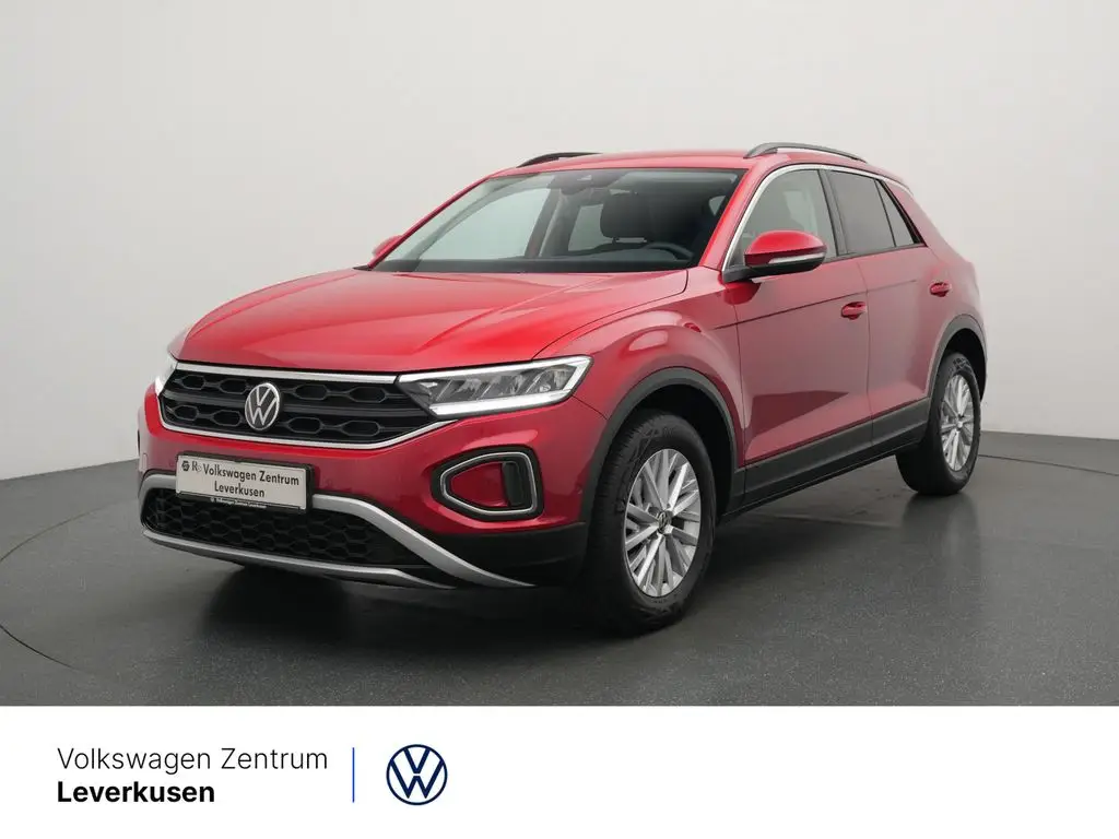 Photo 1 : Volkswagen T-roc 2022 Essence