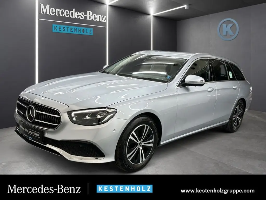 Photo 1 : Mercedes-benz Classe E 2023 Petrol