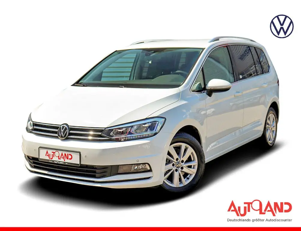 Photo 1 : Volkswagen Touran 2023 Petrol