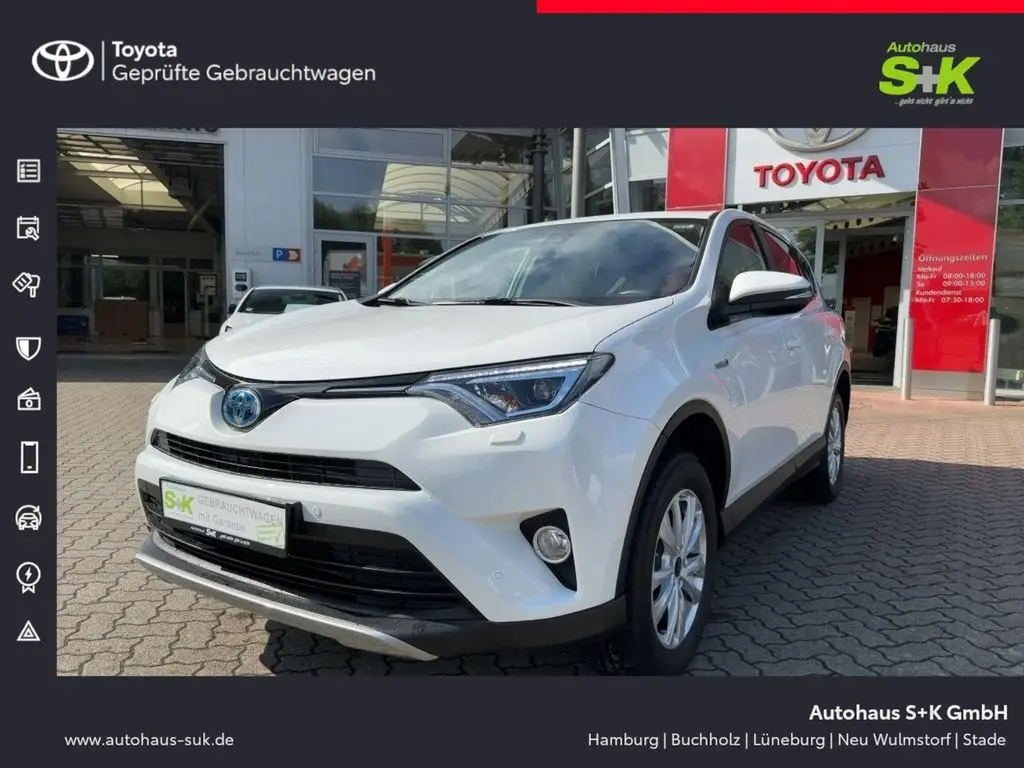 Photo 1 : Toyota Rav4 2016 Hybride