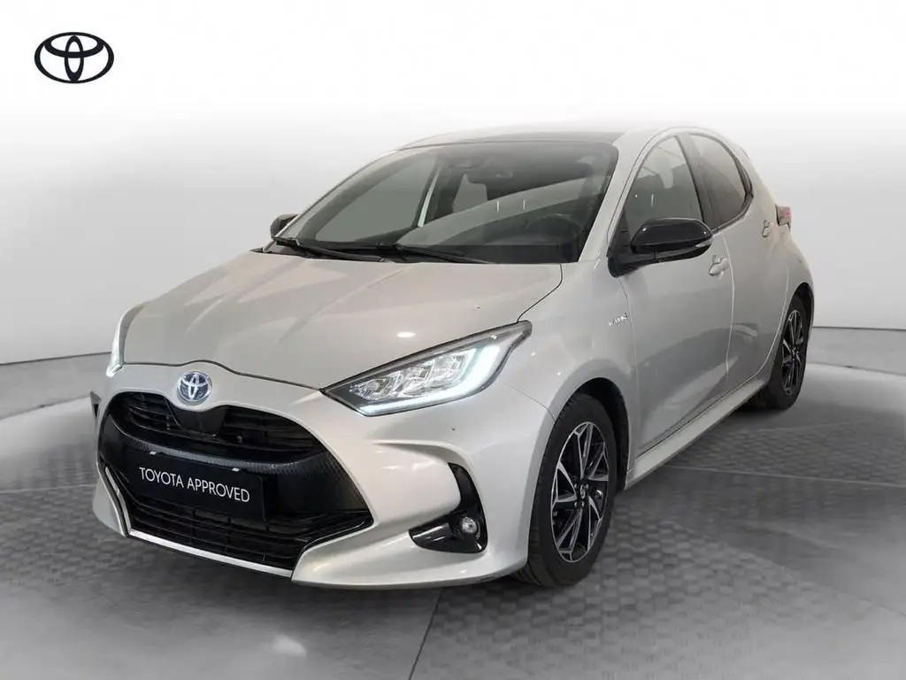 Photo 1 : Toyota Yaris 2021 Hybrid