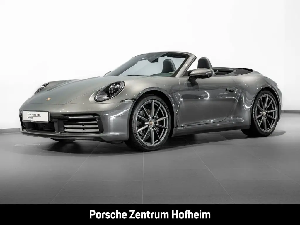 Photo 1 : Porsche 992 2022 Essence