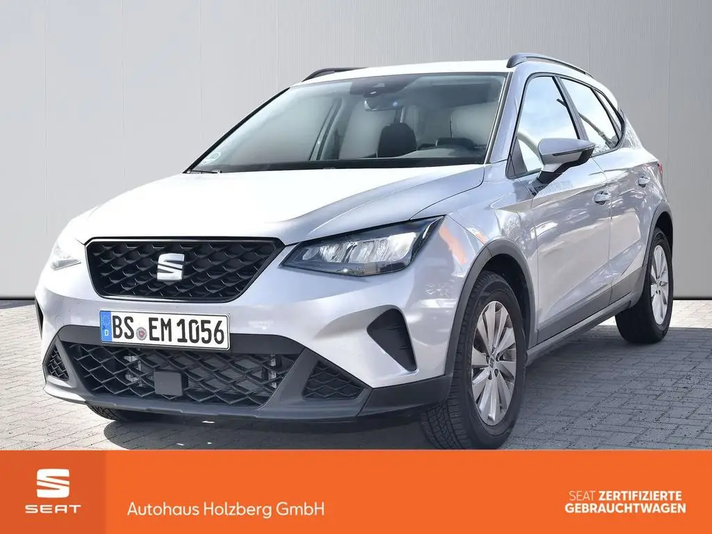 Photo 1 : Seat Arona 2024 Essence