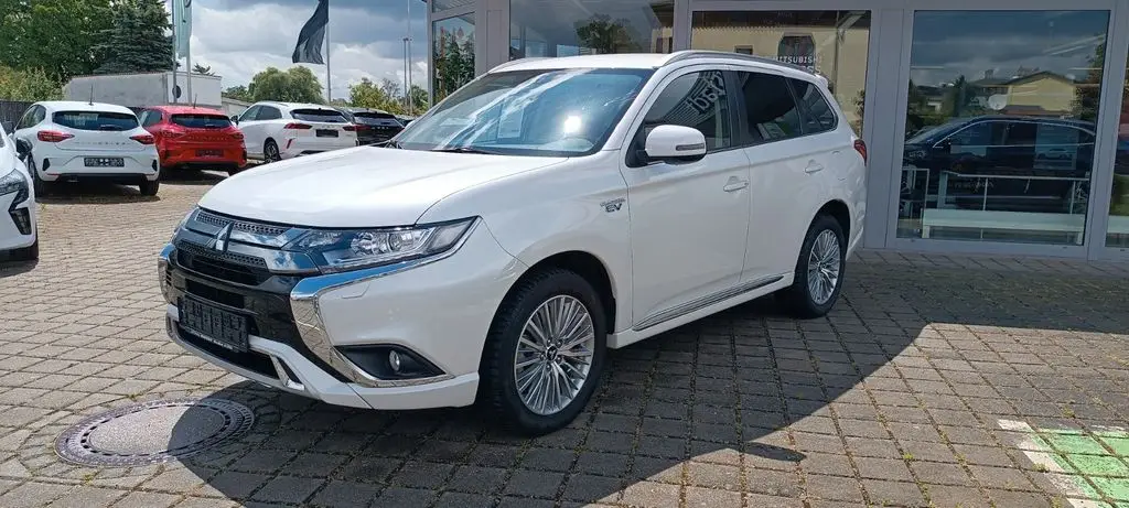 Photo 1 : Mitsubishi Outlander 2021 Hybride