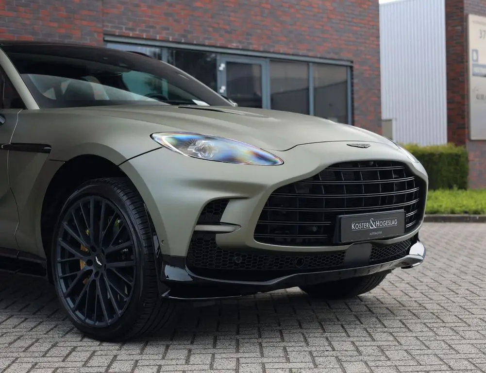 Photo 1 : Aston Martin Dbx 2023 Petrol