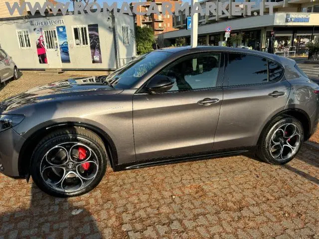 Photo 1 : Alfa Romeo Stelvio 2023 Diesel