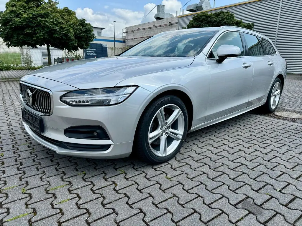 Photo 1 : Volvo V90 2021 Diesel