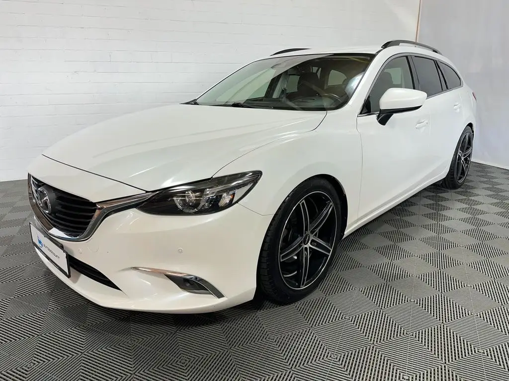 Photo 1 : Mazda 6 2015 Essence