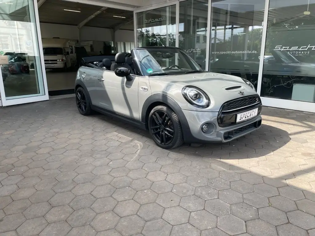 Photo 1 : Mini Cooper 2020 Essence