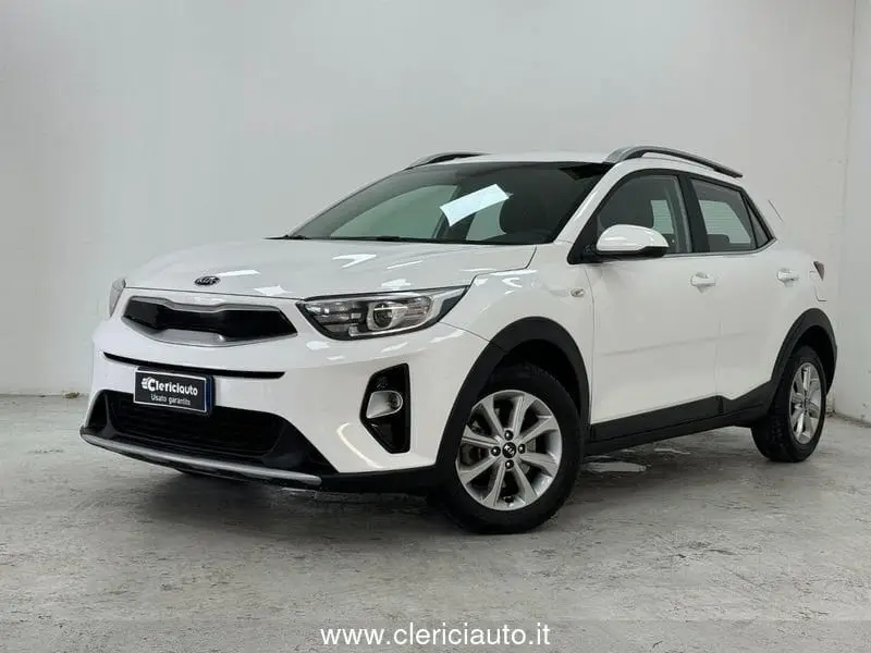 Photo 1 : Kia Stonic 2020 Essence