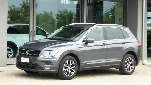 Photo 1 : Volkswagen Tiguan 2019 Petrol