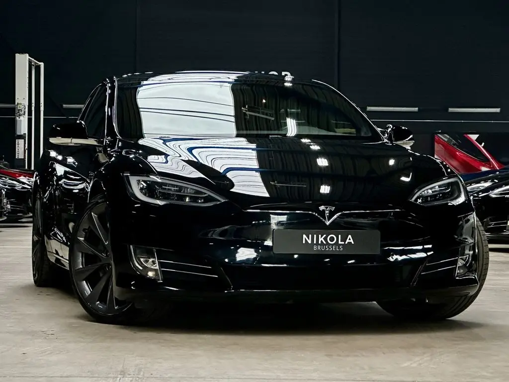 Photo 1 : Tesla Model S 2018 Non renseigné