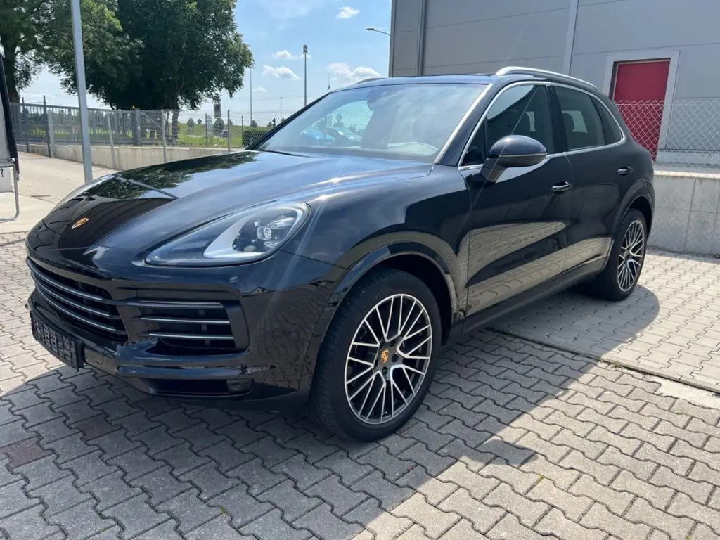 Photo 1 : Porsche Cayenne 2019 Petrol