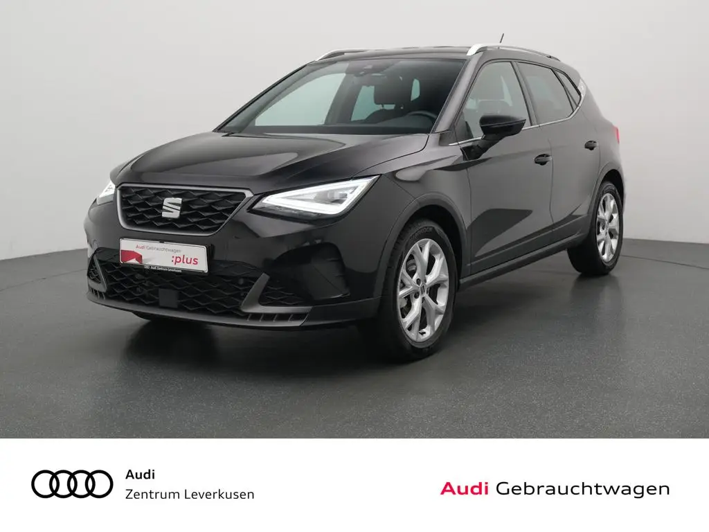 Photo 1 : Seat Arona 2023 Petrol