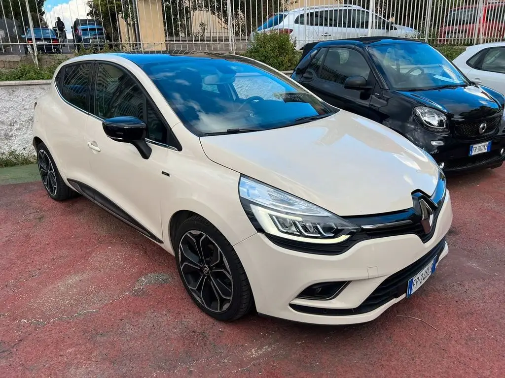 Photo 1 : Renault Clio 2018 Essence