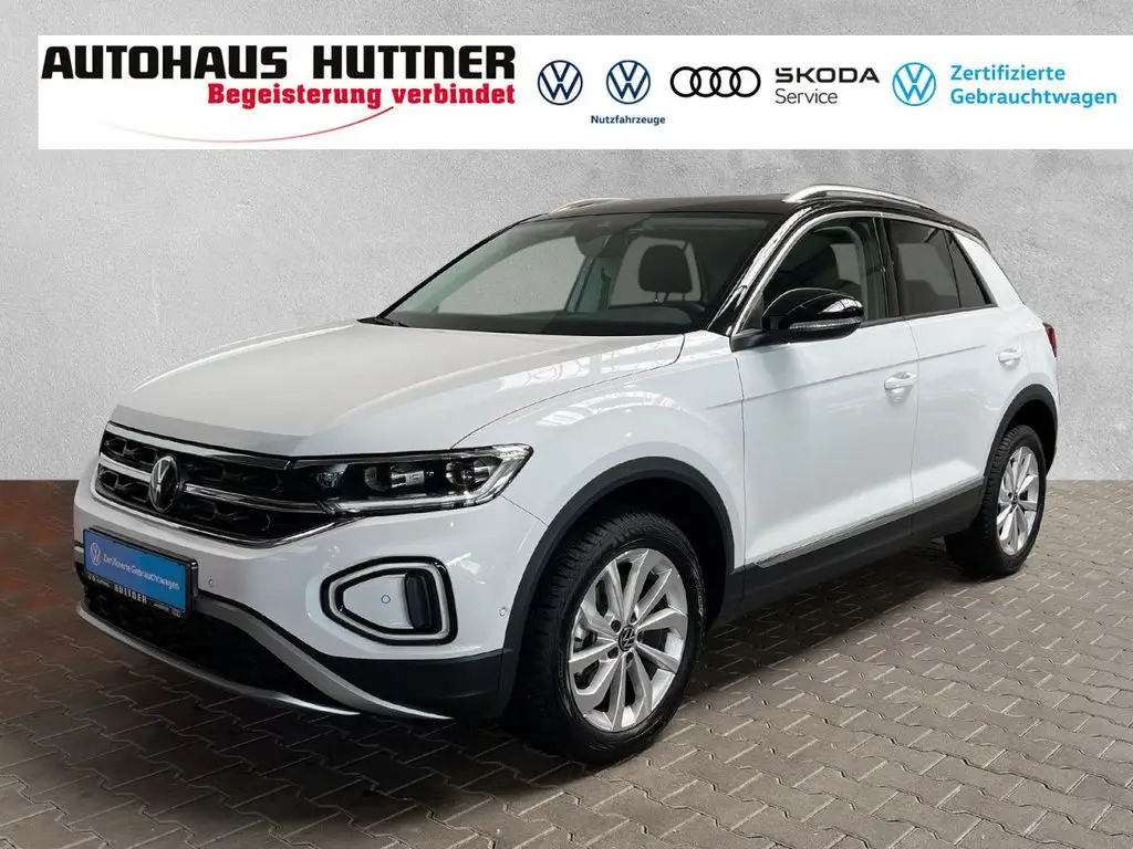 Photo 1 : Volkswagen T-roc 2023 Essence