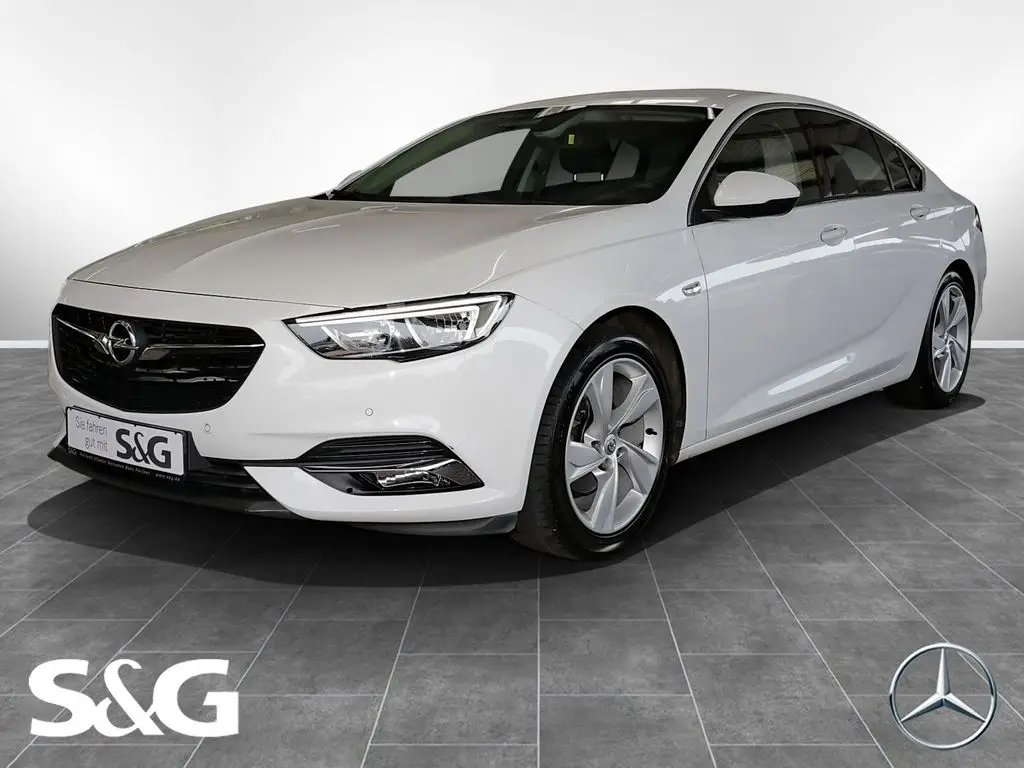 Photo 1 : Opel Insignia 2018 Diesel