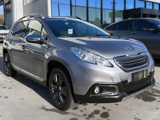 Photo 1 : Peugeot 2008 2015 Petrol