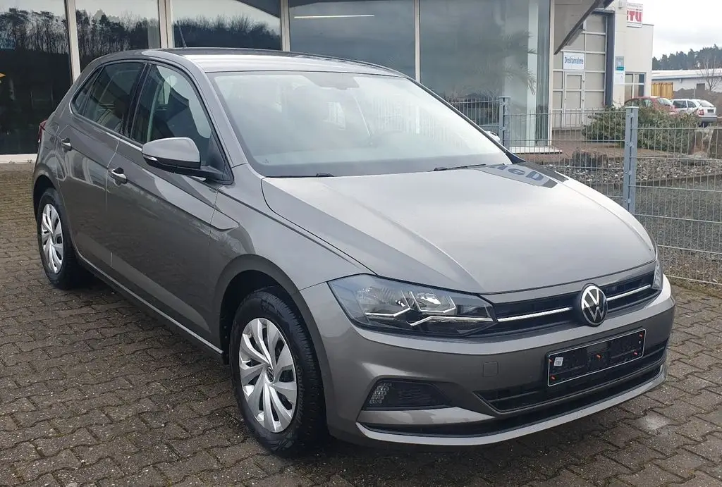 Photo 1 : Volkswagen Polo 2021 Essence