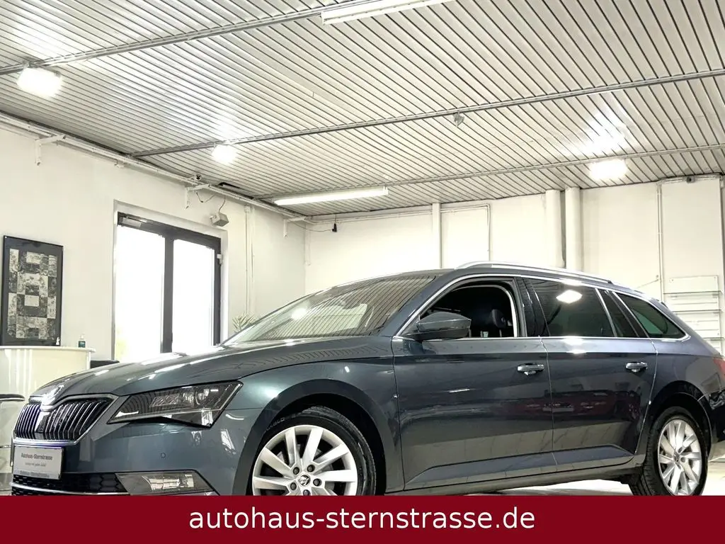 Photo 1 : Skoda Superb 2019 Diesel