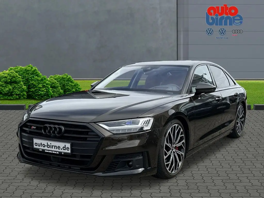 Photo 1 : Audi S8 2021 Petrol