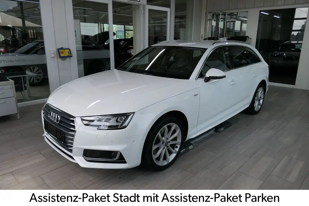 Photo 1 : Audi A4 2017 Autres