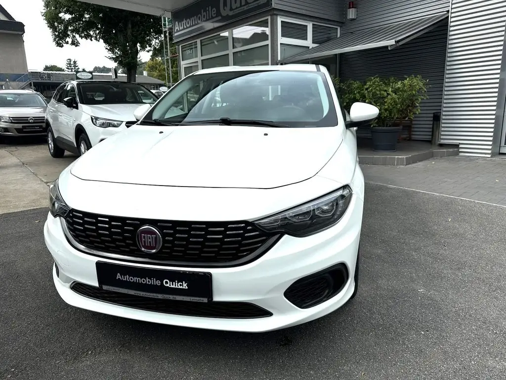 Photo 1 : Fiat Tipo 2019 Essence