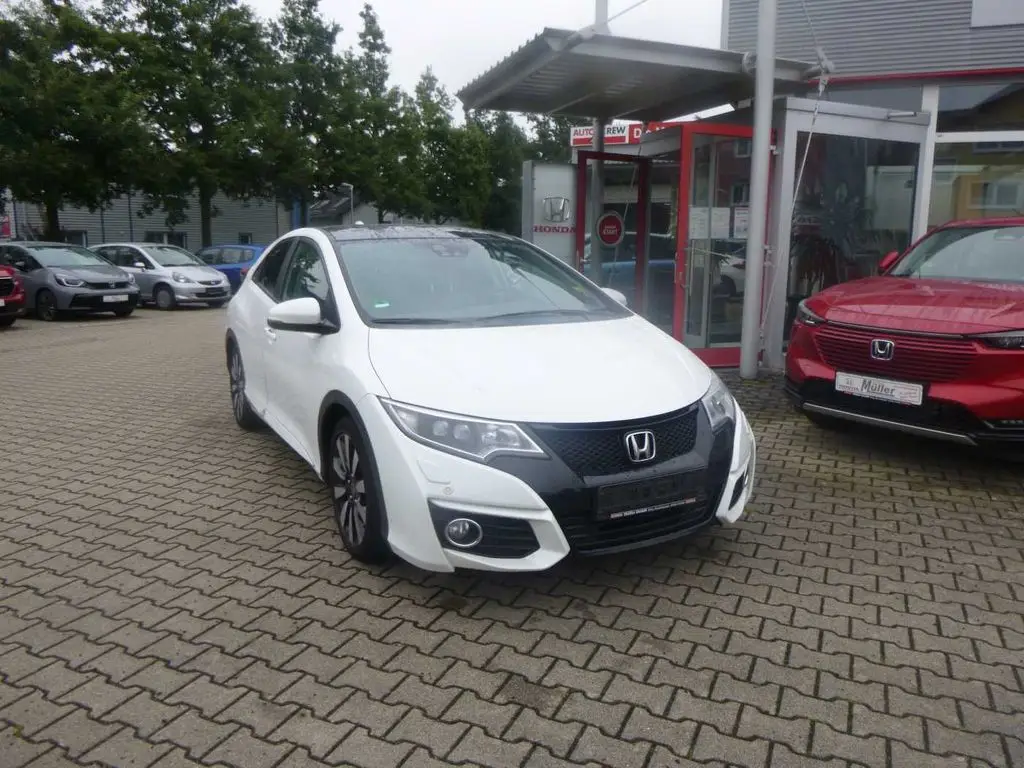 Photo 1 : Honda Civic 2016 Petrol