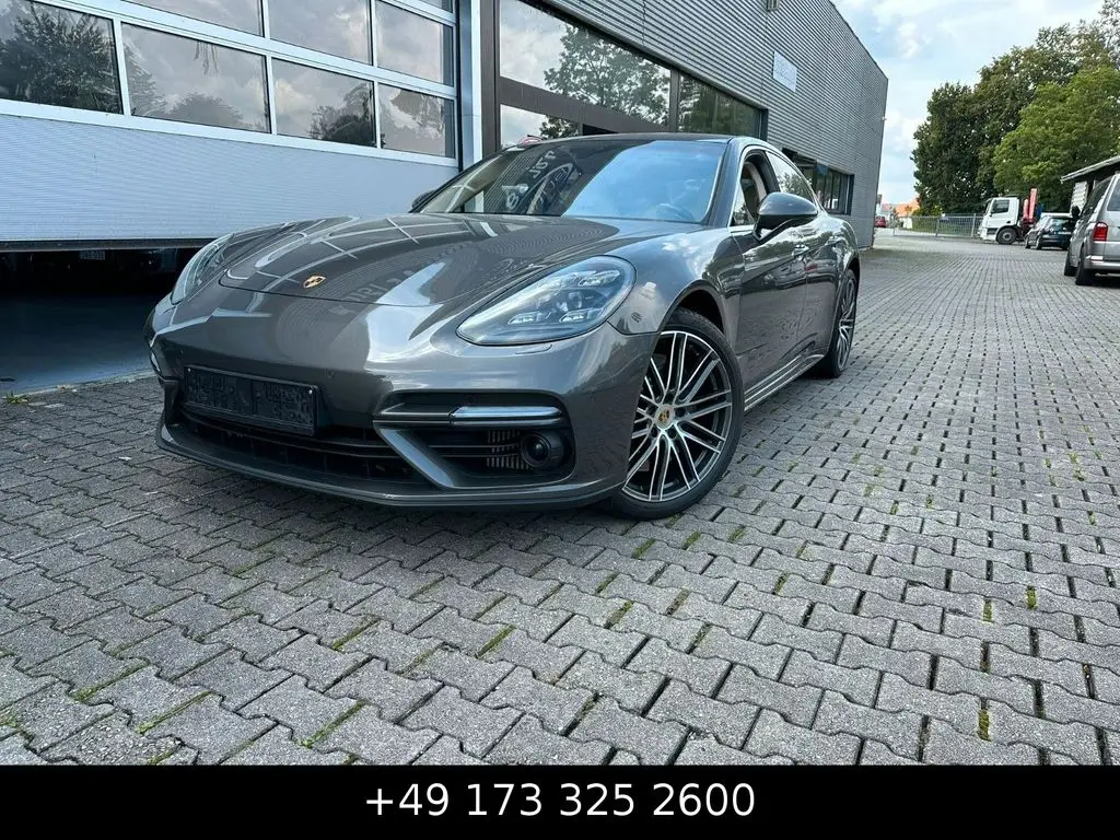 Photo 1 : Porsche Panamera 2017 Petrol