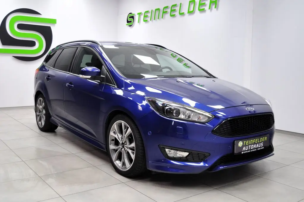 Photo 1 : Ford Focus 2018 Petrol