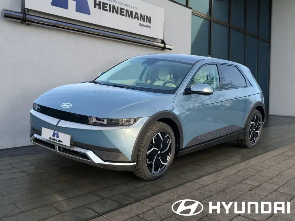 Photo 1 : Hyundai Ioniq 2023 Non renseigné