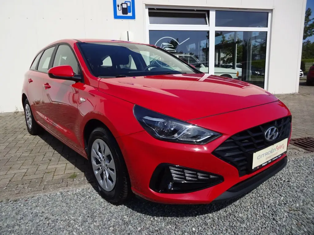 Photo 1 : Hyundai I30 2021 Petrol